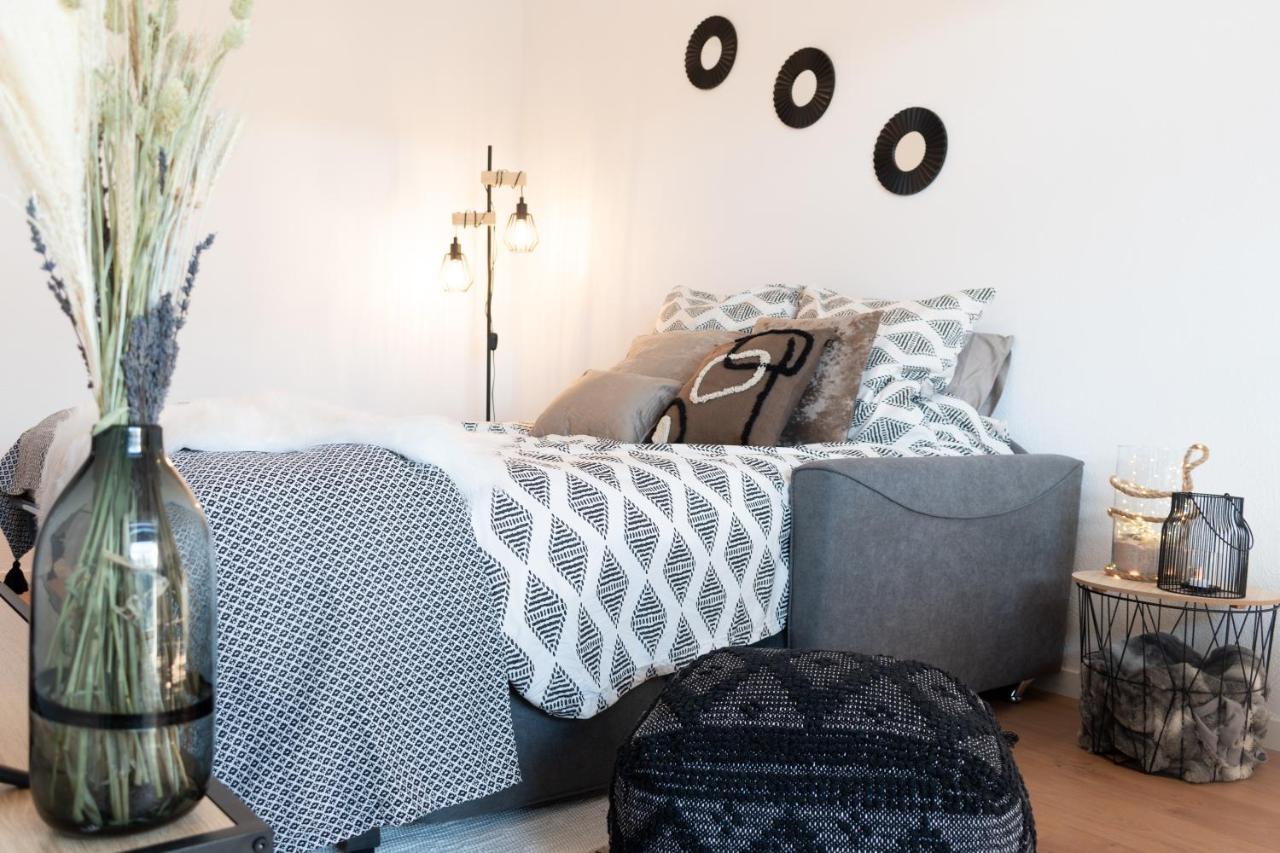 Bienvenue Chez Vous Tres Calme Et En Plein Centre Apartment