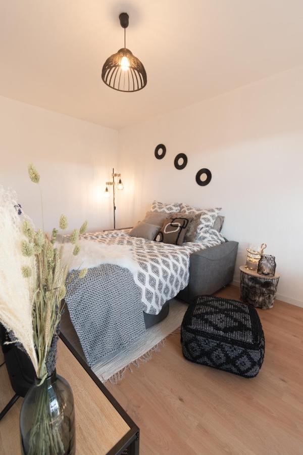 Bienvenue Chez Vous Tres Calme Et En Plein Centre Apartment *